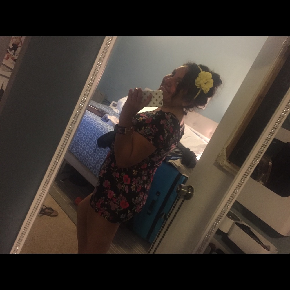 Flower romper - Picture 2 of 3